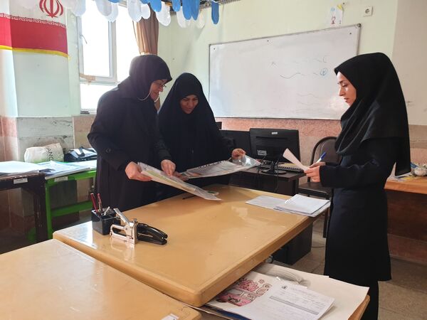 گردآوری آثار جشنواره فرهنگی هنری فردا و پرسش مهر در کانون فرهنگی تربیتی قدس