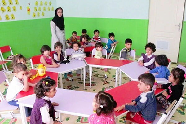 برگزاری دوره آموزش تغذیه سالم برای مربیان کودکستان‌های شاهرود و بسطام