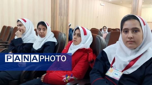 نمایشگاه درون‌مدرسه‌ای دست‌سازه‌های دانش‌آموزی مدارس با نیازهای ویژه