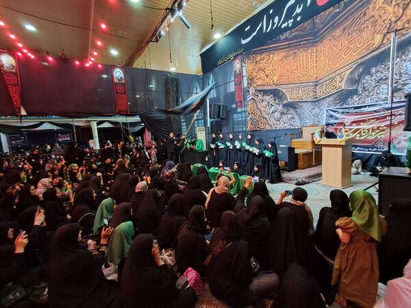 مراسم شیرخوارگان حسینی در حسینیه عاشقان ثارالله قائمشهر