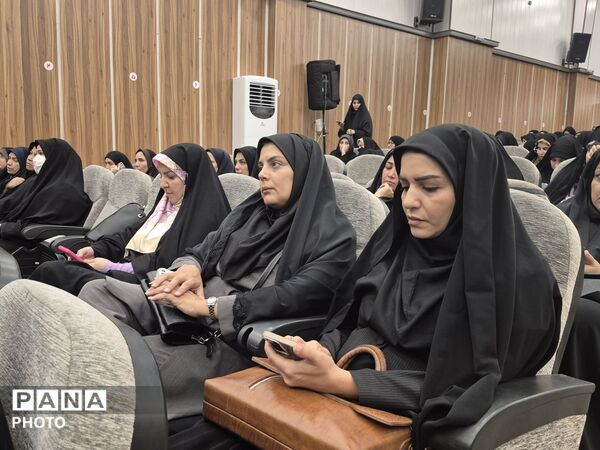 گردهمایی مدیران منطقه ۱۵ تهران