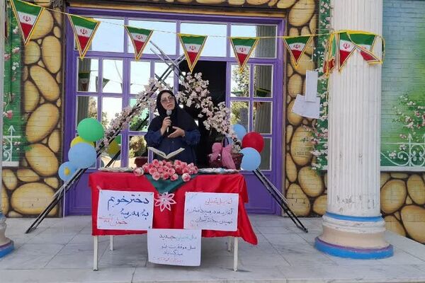 جشن جوانه ها در دبیرستان الهام شریعت کهریزک 
