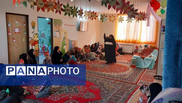 جشن یلدایی مهد شکوفه‌های نور دارالقرآن حضرت زهرا (س) در شیروان