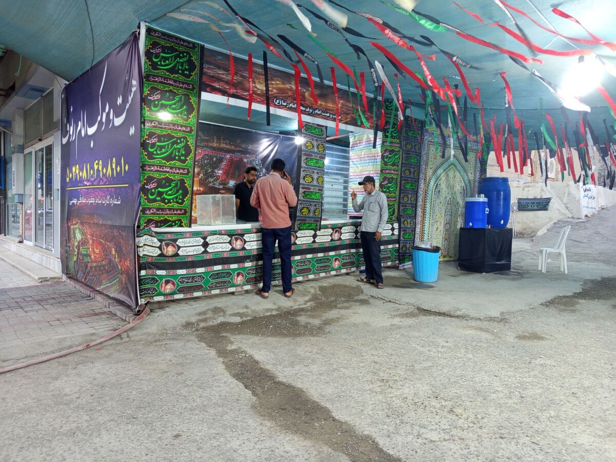 موکب امام رئوف در میناب، میزبان زائران اربعین است