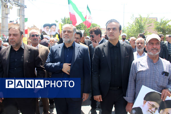 اجتماع مردم قم به‌مناسبت قیام 15 خرداد در مقابل بیت تاریخی امام خمینی(ره)