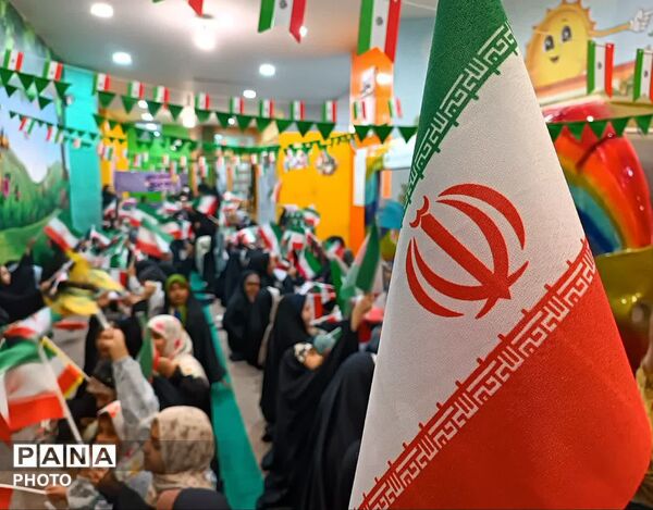 مراسم سالگرد شهید رئیسی در هیات دخترانه «زیر گنبد طلا»