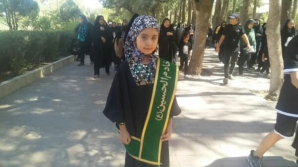 جاماندگان اربعین حسینی در  راهپیمایی حرم تا حرم نیشابور 