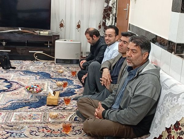 تکریم و بزرگداشت مادر و همسر شهید نورانی توسط کادر دبیرستان میثاق