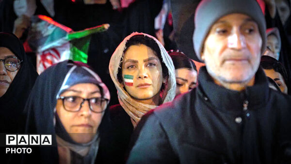 حضور چهره های متنوع مردمی در اجتماعات شبانه