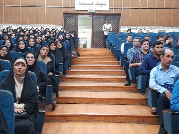 برگزاری دوره  دانش افزایی مربیان پرورشی و مشاوران جدیدالورود استان البرز
