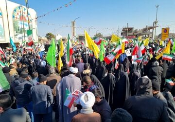 شکوه حضور مردم قم در جشن چهل و ششمین سالگرد پیروزی انقلاب