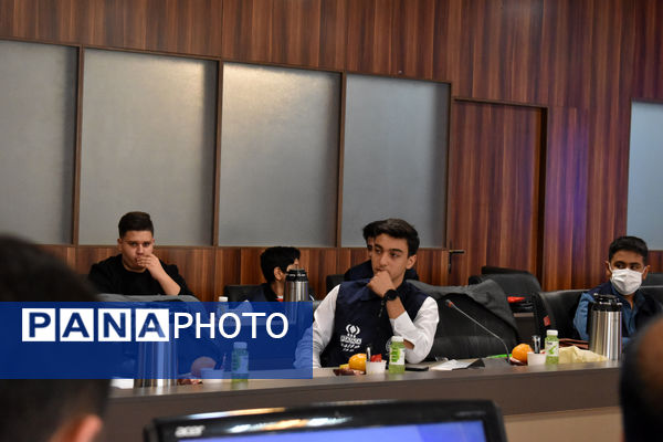 جلسه هم‌اندیشی خبرنگاران پانای شهر تهران