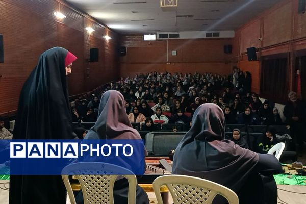 دبیرستان عترت ورامین، عطر مادر را در کانون هدایت پراکند