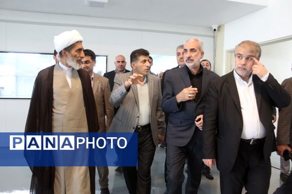 بازدید معاون قوه قضاییه و استاندار مازندران از ناحیه صنعتی گلوگاه 