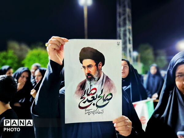 استقبال عنبرآباد از نگین آسمانی