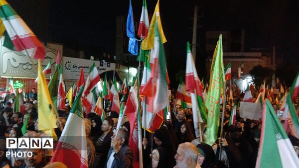 اهتزاز همیشگی پرچم سه رنگ کشورمان