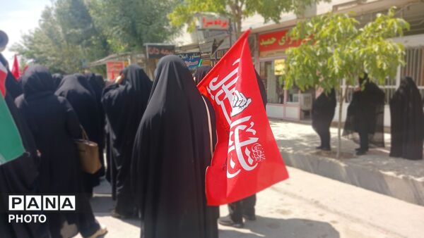حضور پرشور جاماندگان در پیاده‌روی اربعین حسینی در شهر فارسان 
