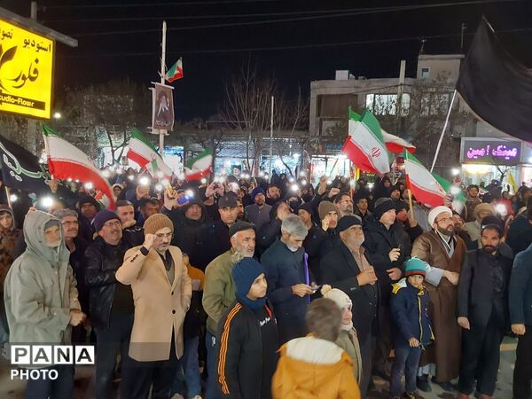 حضور گسترده و چشمگیر مردم فاروج در چهارمین شب شهادت رهبر معظم انقلاب 