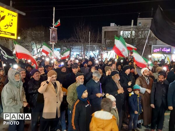حضور گسترده و چشمگیر مردم فاروج در چهارمین شب شهادت رهبر معظم انقلاب 