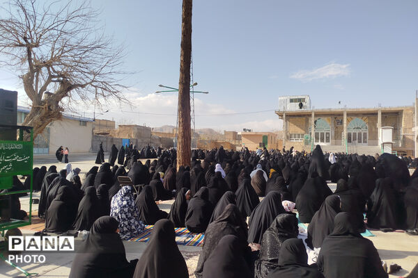 نماز عید فطر در مصلای شهر بهمن