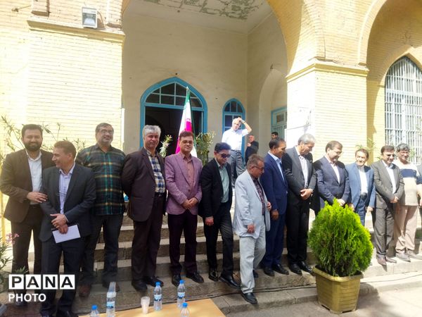 زنگ خیام در نیشابور به صدا در آمد 