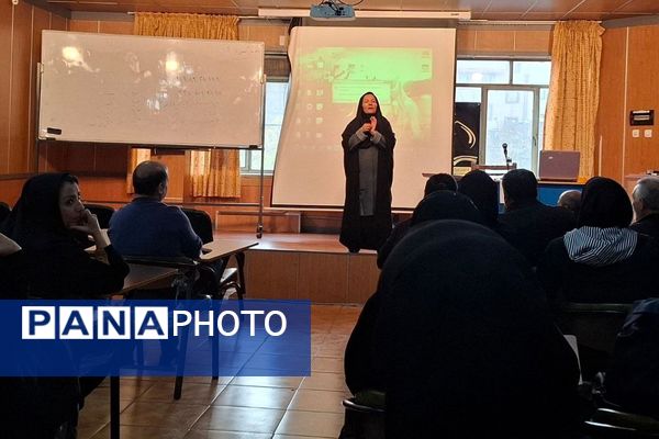 برگزاری کارگاه ویژه متصدیان پایگاه تغذیه سالم ناحیه یک شهرری