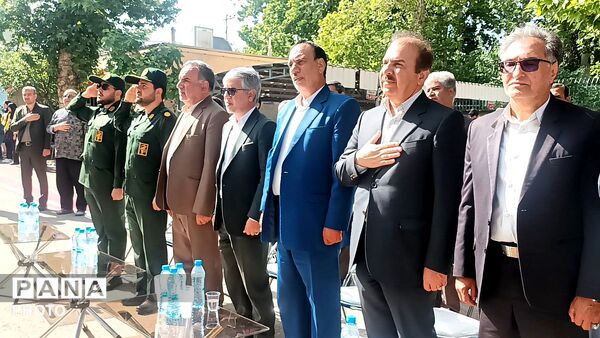 مراسم بیعت با معلمان شهید