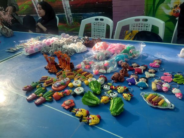 برپایی بازارچه دانش آموزی در دبیرستان فیاض شهرستان کاشمر 