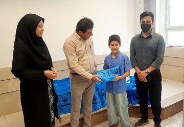 آماده سازی کتا‌ب‌های درسی برای دانش‌آموزان 