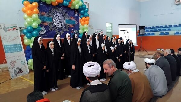 جشن چلچراغ آیه‌ها در سالن ورزشی ۲۲ بهمن اهر