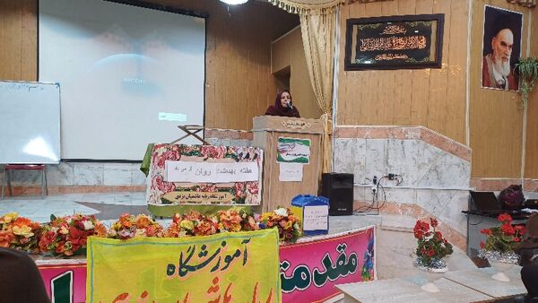 برگزاری جلسه انجمن اولیا و مربیان در کانون سمیه شیروان