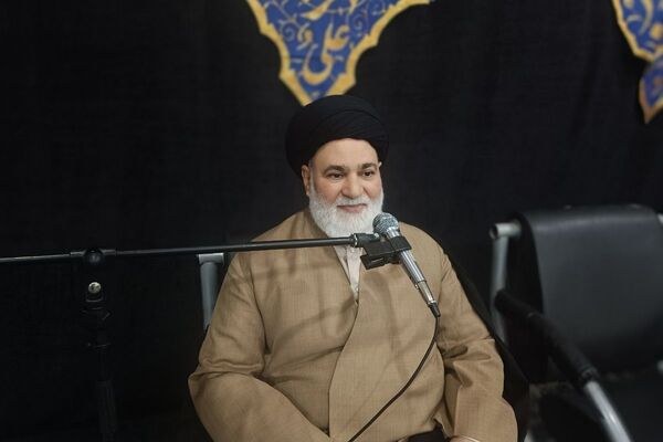 مراسم معنوی اعتکاف در مسجد اعظم حضرت ابوالفضل (ع) بهارستان دو