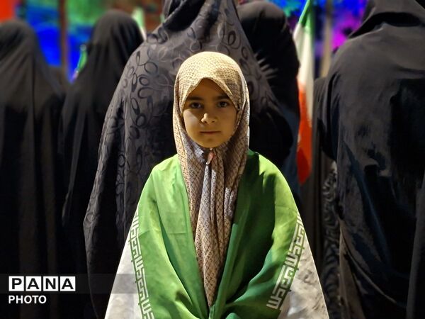 شکوفه‌های انقلاب در رشتخوار؛ حضور پرشور شبانه و پایداری پای آرمان‌ها