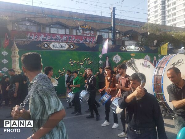 قرارگاه عشق؛ مشهد در سوگ شهادت ضامن اهل‌بیت (ع) پوشیده شد