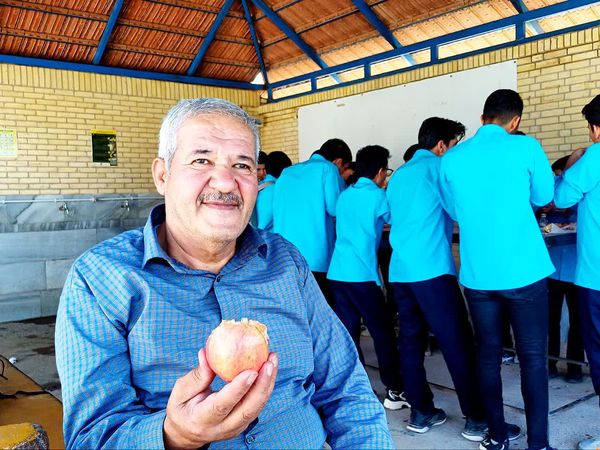 جشن صد دانه یاقوت در دبیرستان لقمان حکیم اشکذر 