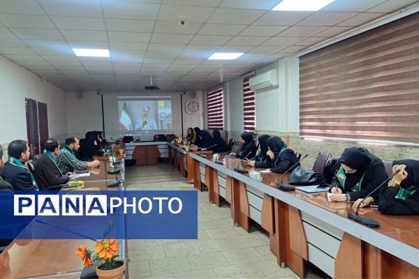 کارگاه آموزشی پیشتازان ویژه معاونین و مربیان پرورشی منطقه قرچک