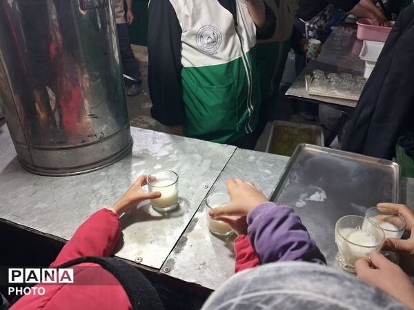  برپایی موکب های خدمت رسانی در حسینیه فضل 