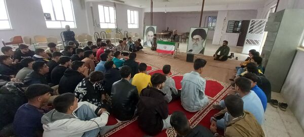 مدارس شهرستان صالح آباد عزادار سید مقاومت
