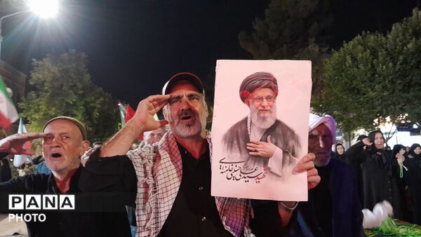 طنین نوای عاشورایی در خیابان امام نیشابور