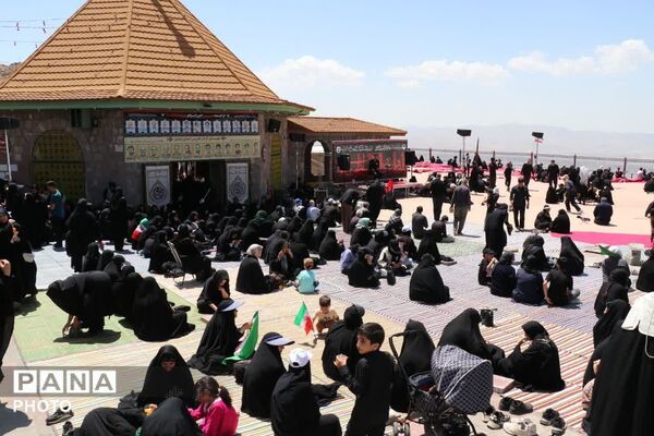 تجمع گسترده جاماندگان اربعین در گاوازنگ؛ زنجان در مسیر اربعین
