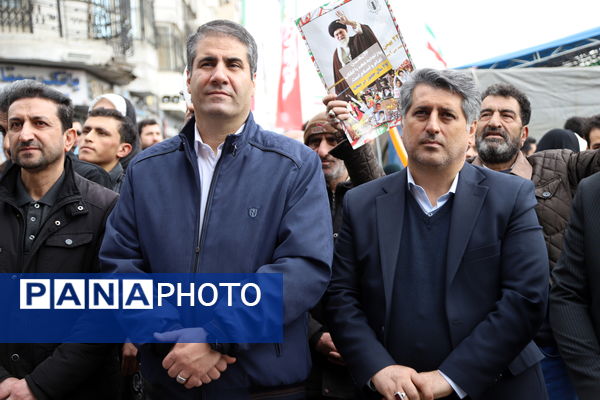 راهپیمایی باشکوه ۲۲ بهمن در قاب تصویر