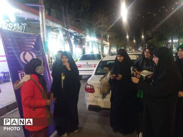 روایت خیابان‌های بناب از اربعین رهبر شهید و شهدای دانش‌آموز