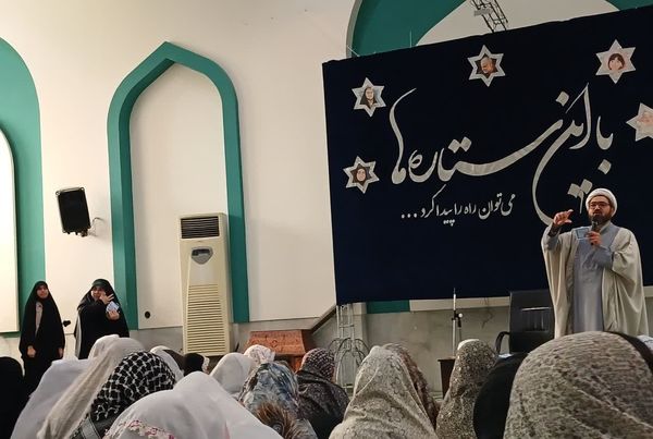 جلسه پرسش و پاسخ معنوی در اعتکاف