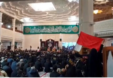 مراسم بزرگداشت رهبر معظم انقلاب در حرم احمد‌ابن‌موسی(ع) 