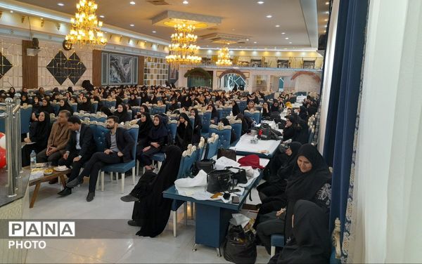 جشن ستارگان ویژه دانش آموزان دبیرستان حضرت معصومه (س) خلیل آباد