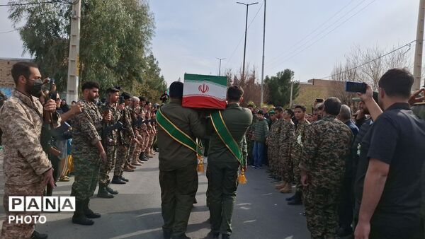 مراسم وداع و تشیع پیکر مطهر شهید محمد مهدی زواره ای در روستای طغان و امامزاده هادی شهر جوادآباد
