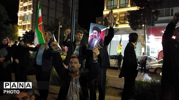 پنجاه و شش شب در میدان پای کار ایران