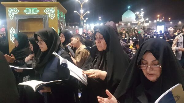 شکوه حضور زائران ومجاوران حرم مطهر رضوی در مراسم شب قدر نوزدهم ماه رمضان