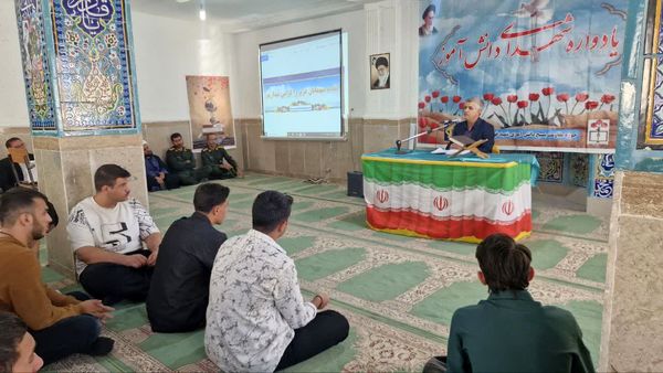 یادواره شهدای دانش‌آموز دبیرستان نمونه علامه امینی سی‌سخت