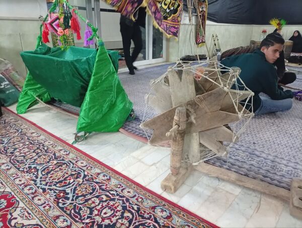 اجرای نمایش و شبیه خوانی دهه فاطمیه در تکیه ابوالفضلی روستای فدافن